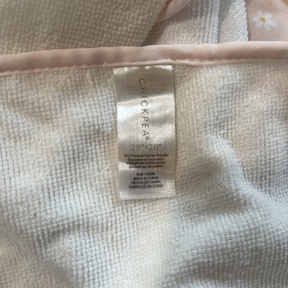 ChickPea Pink and White Baby Hooded Towels set of 5 - Picture 7 of 9